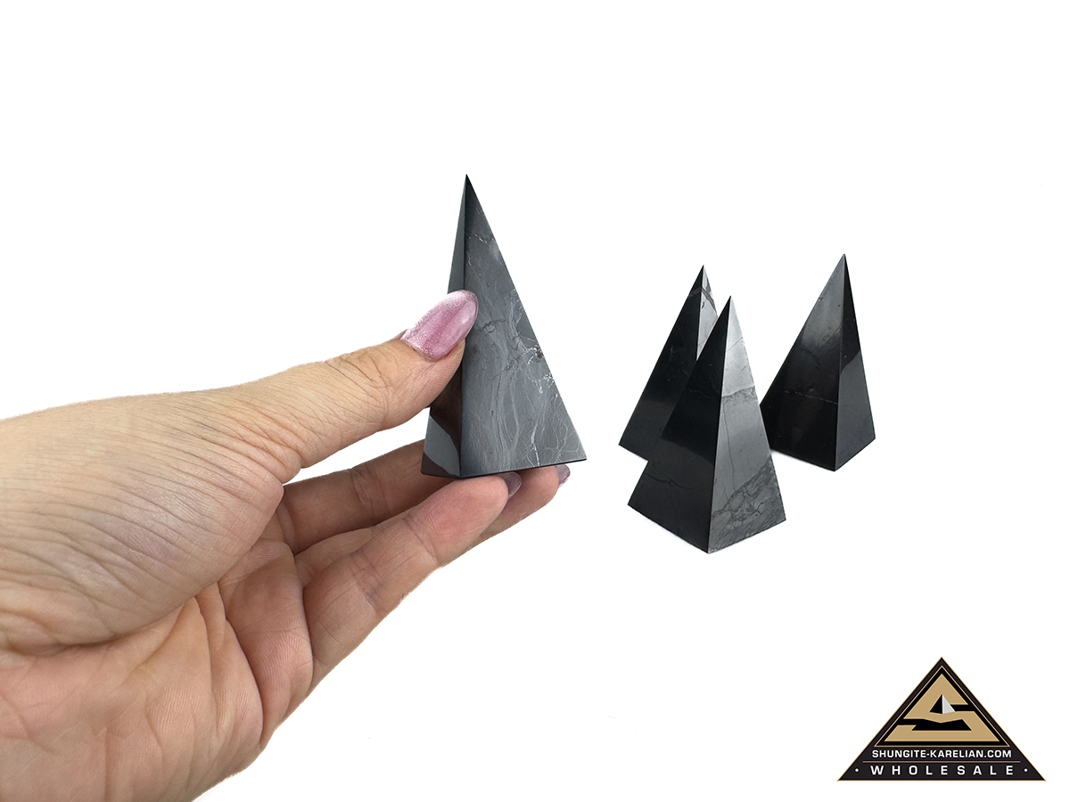 Pyramid Nubian 3 cm, h 7 cm by eliteshungite.com