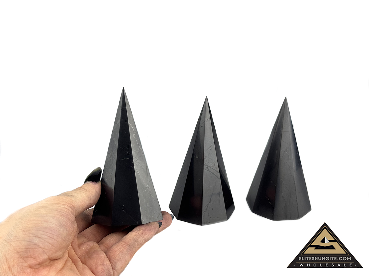 Pyramid Octagonal 5 cm by eliteshungite.com