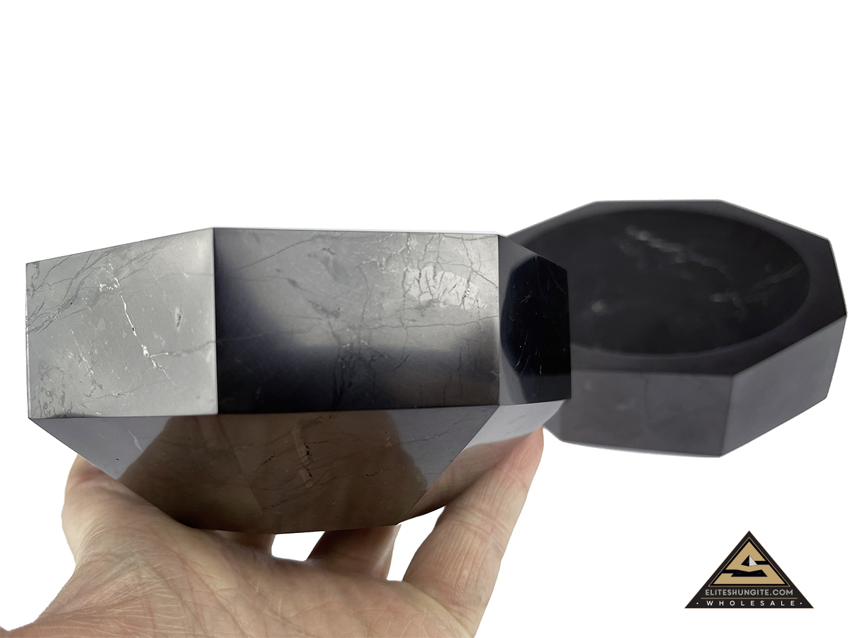 Bowl faceted, diam. 11cm , h. 5 cm by eliteshungite.com