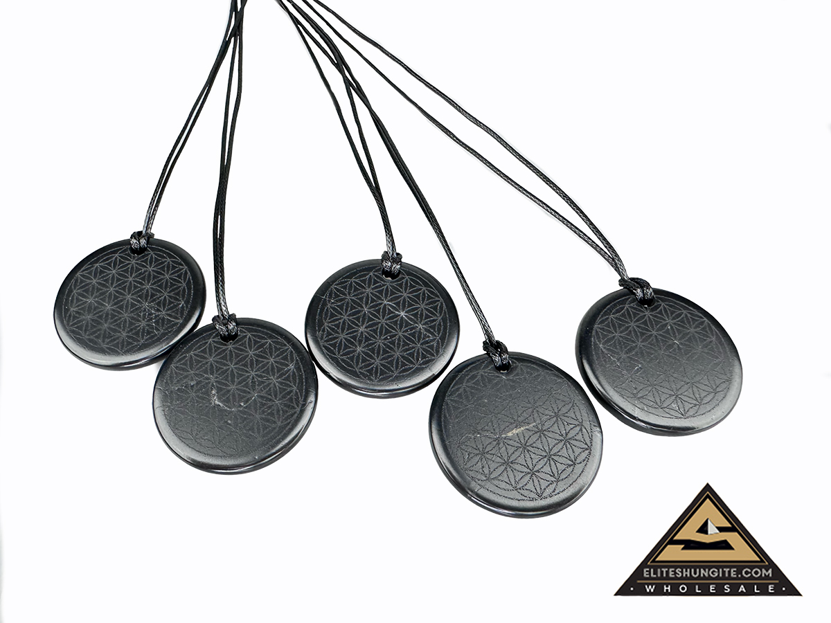 Pendant carvig Flower of Life 3,5 cm tumbled by eliteshungite.com