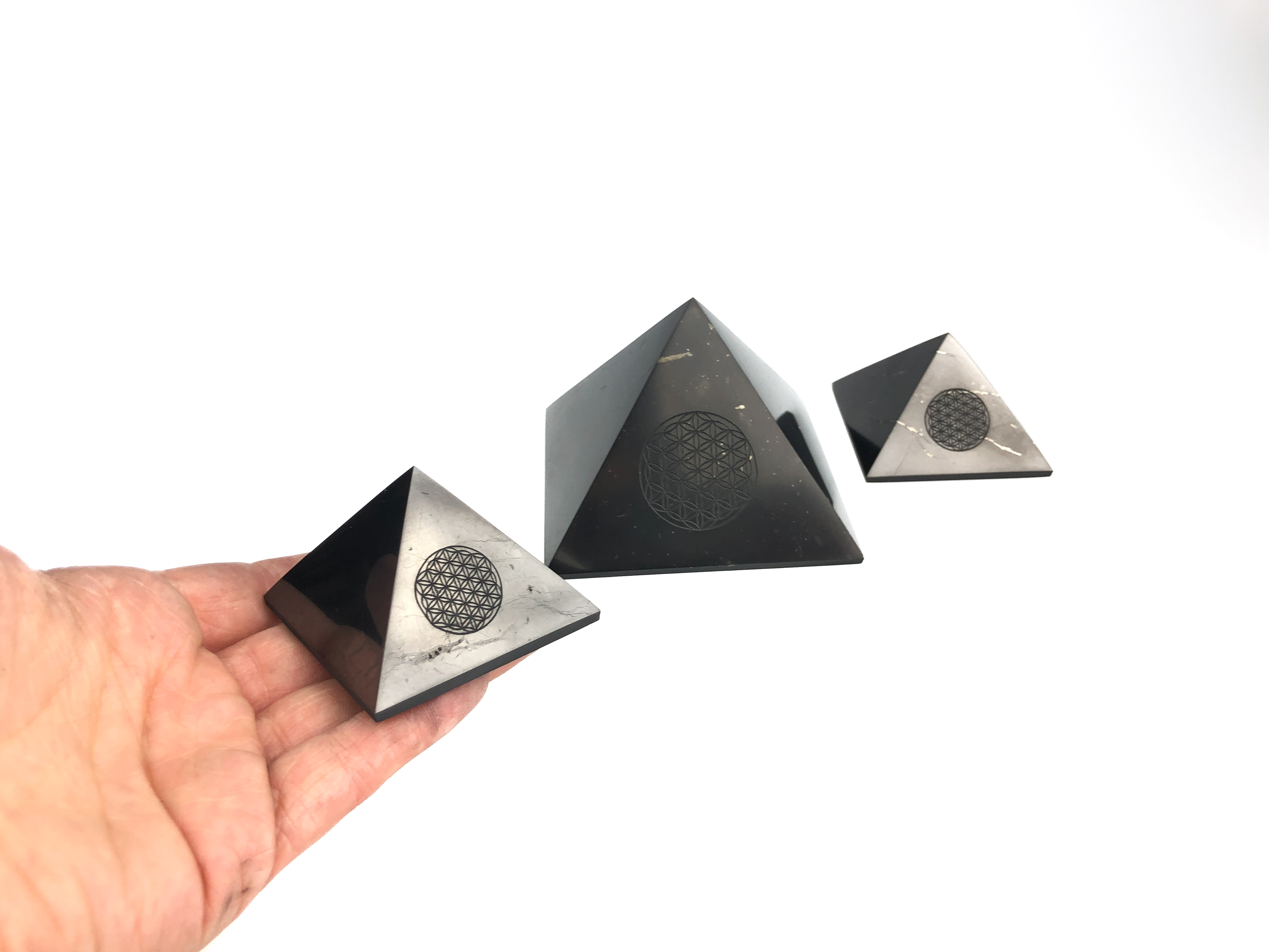 Pyramid 5 cm Carving Flower Of Life by eliteshungite.com