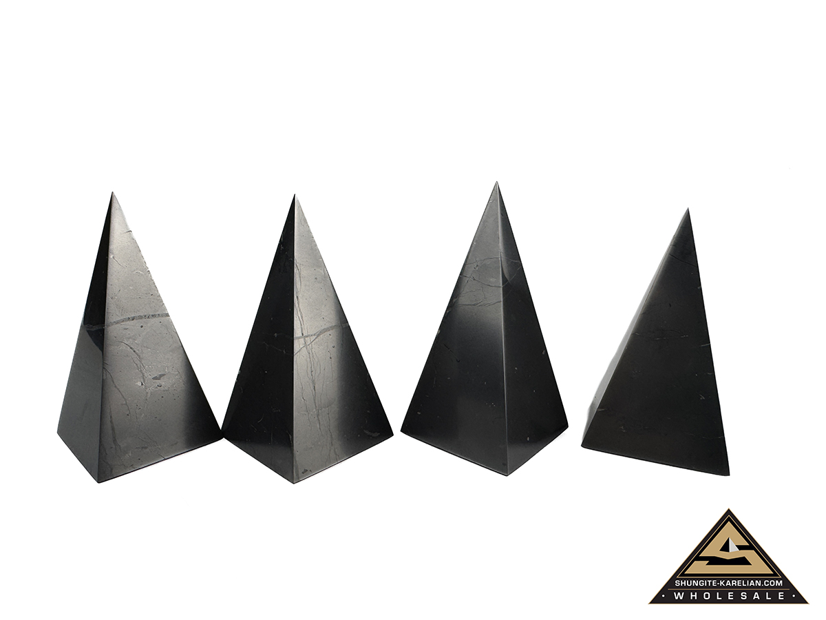 Pyramid Nubian 4 cm, h 7,6 cm by eliteshungite.com