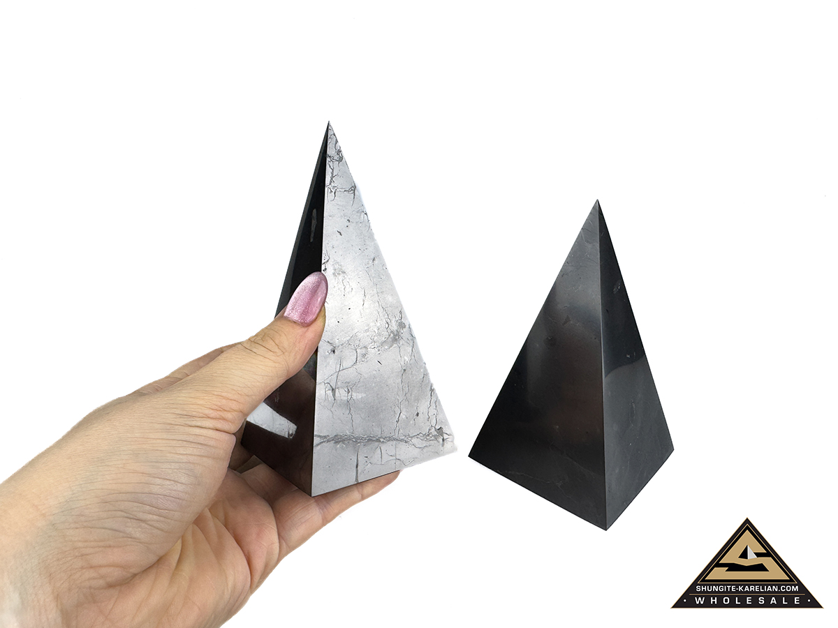 Pyramid Nubian 6 cm, h 12,5 cm by eliteshungite.com
