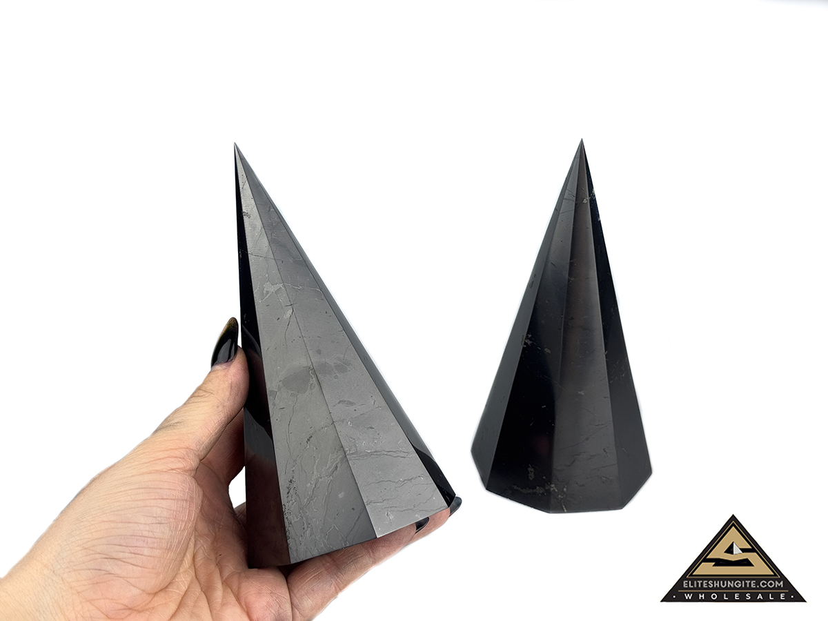Pyramid Octagonal 7 cm by eliteshungite.com