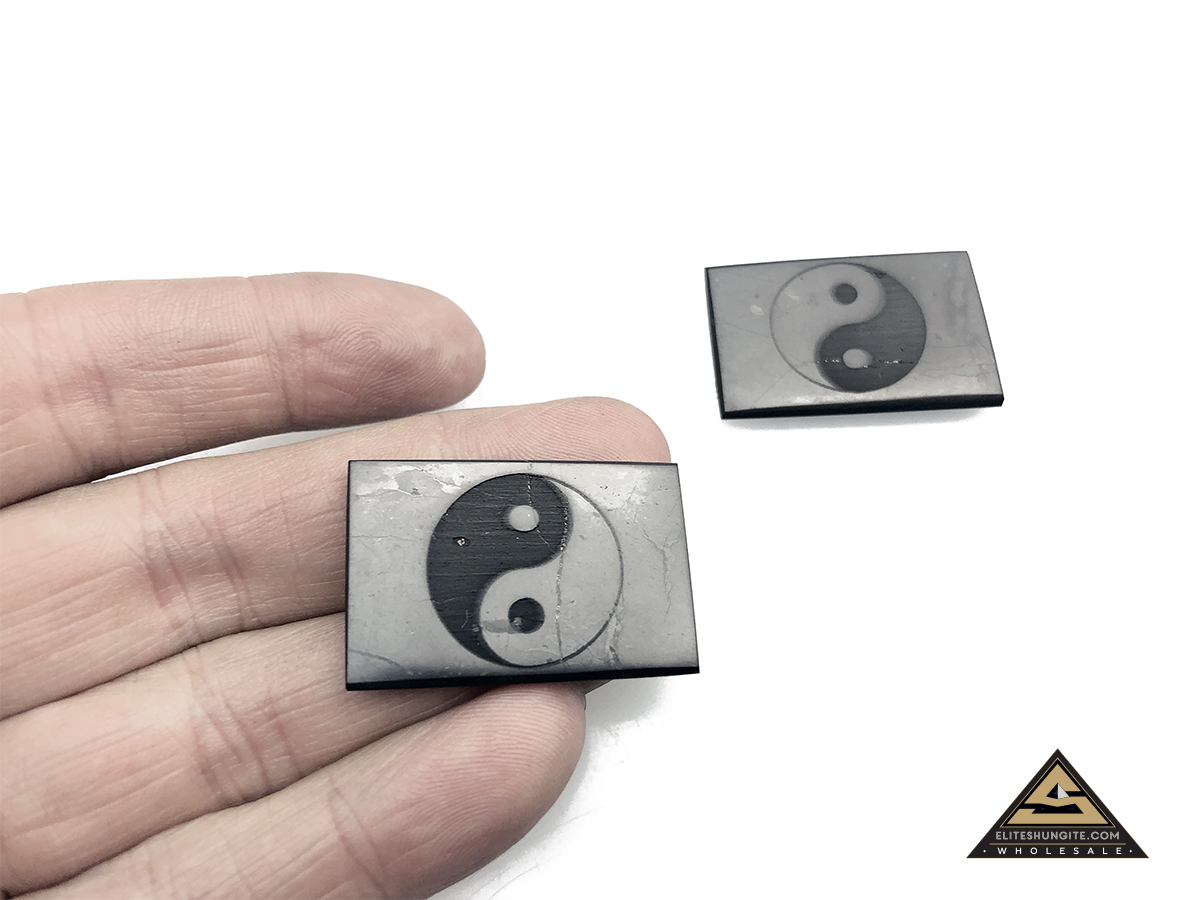 Protective slice for notebook rectangular 2 x 3 cm, carving Yin Yang by eliteshungite.com