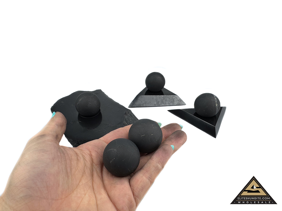 Ball diam. 3 cm n/polished by eliteshungite.com