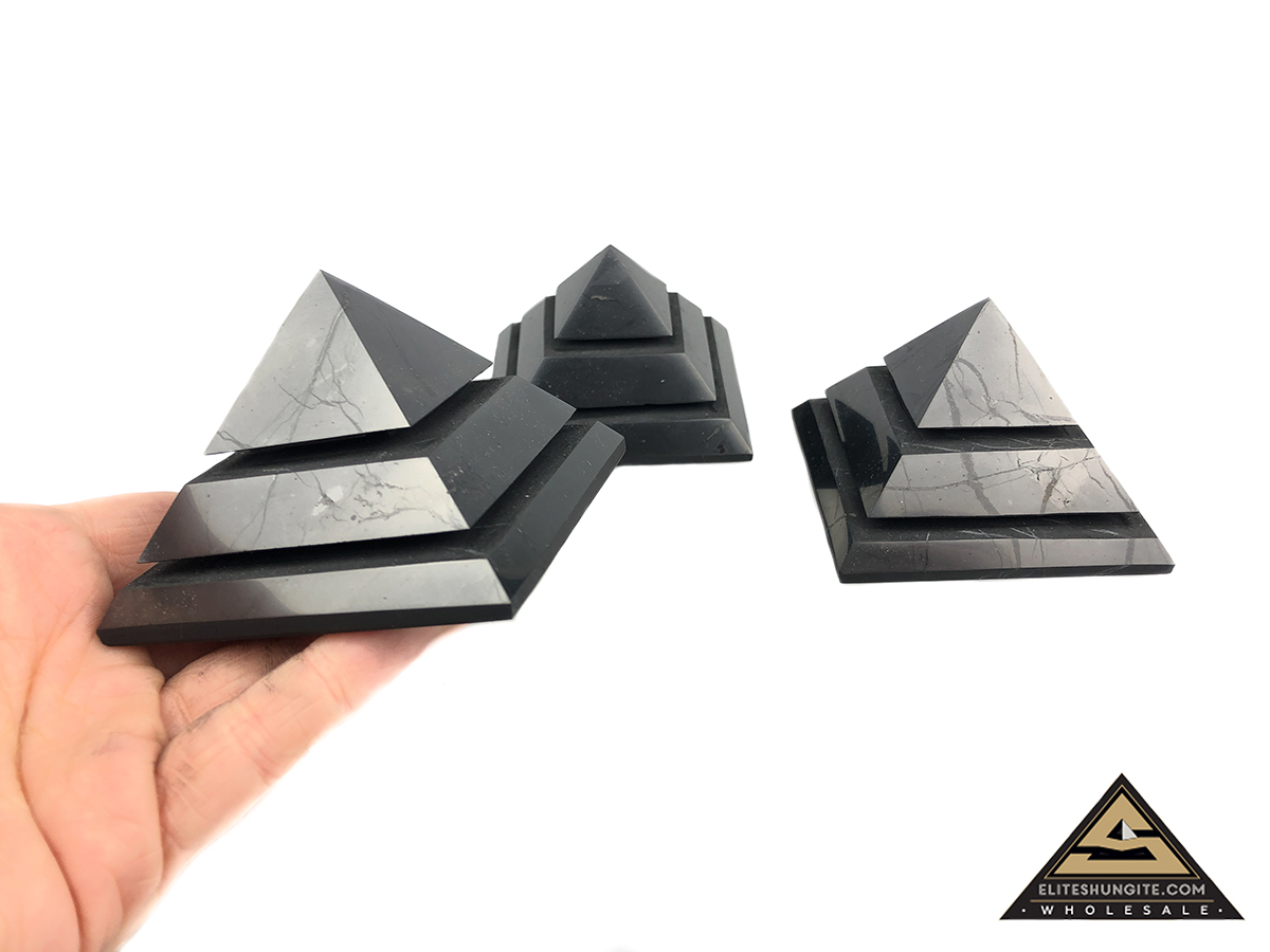 Pyramid 7 cm Saqqara by eliteshungite.com