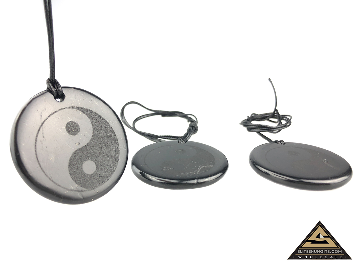 Pendant engraving Yin Yang tumbled by eliteshungite.com