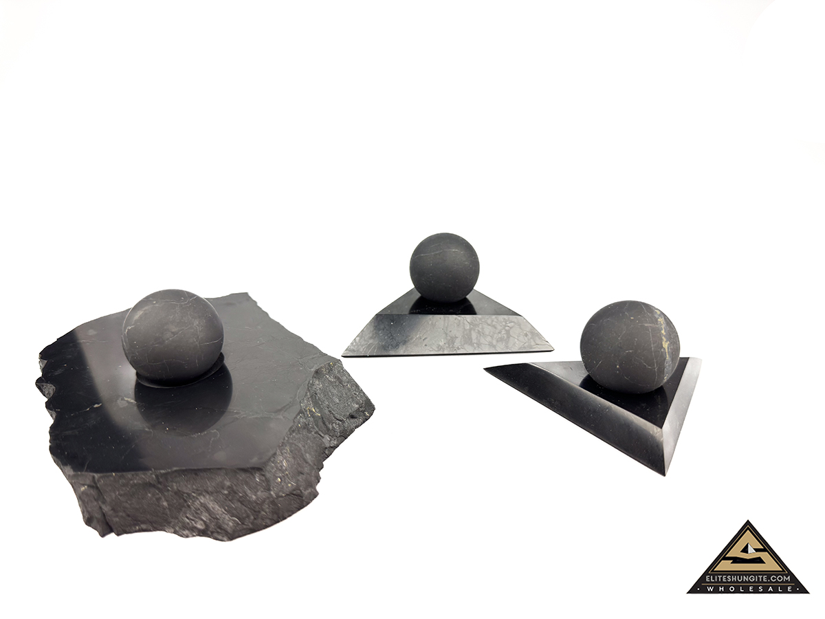 Ball diam. 3 cm n/polished by eliteshungite.com