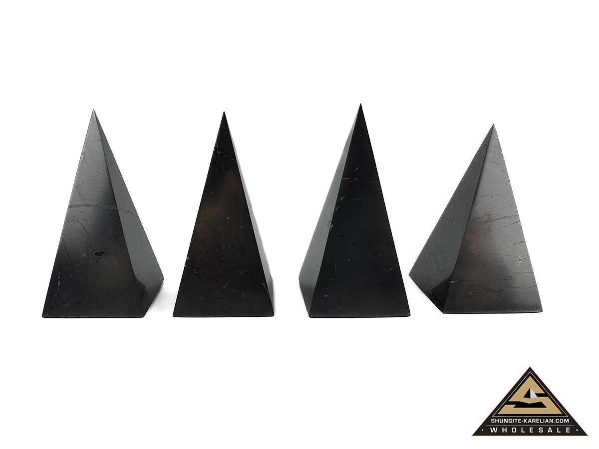 Pyramid Nubian 4 cm, h 7,6 cm by eliteshungite.com