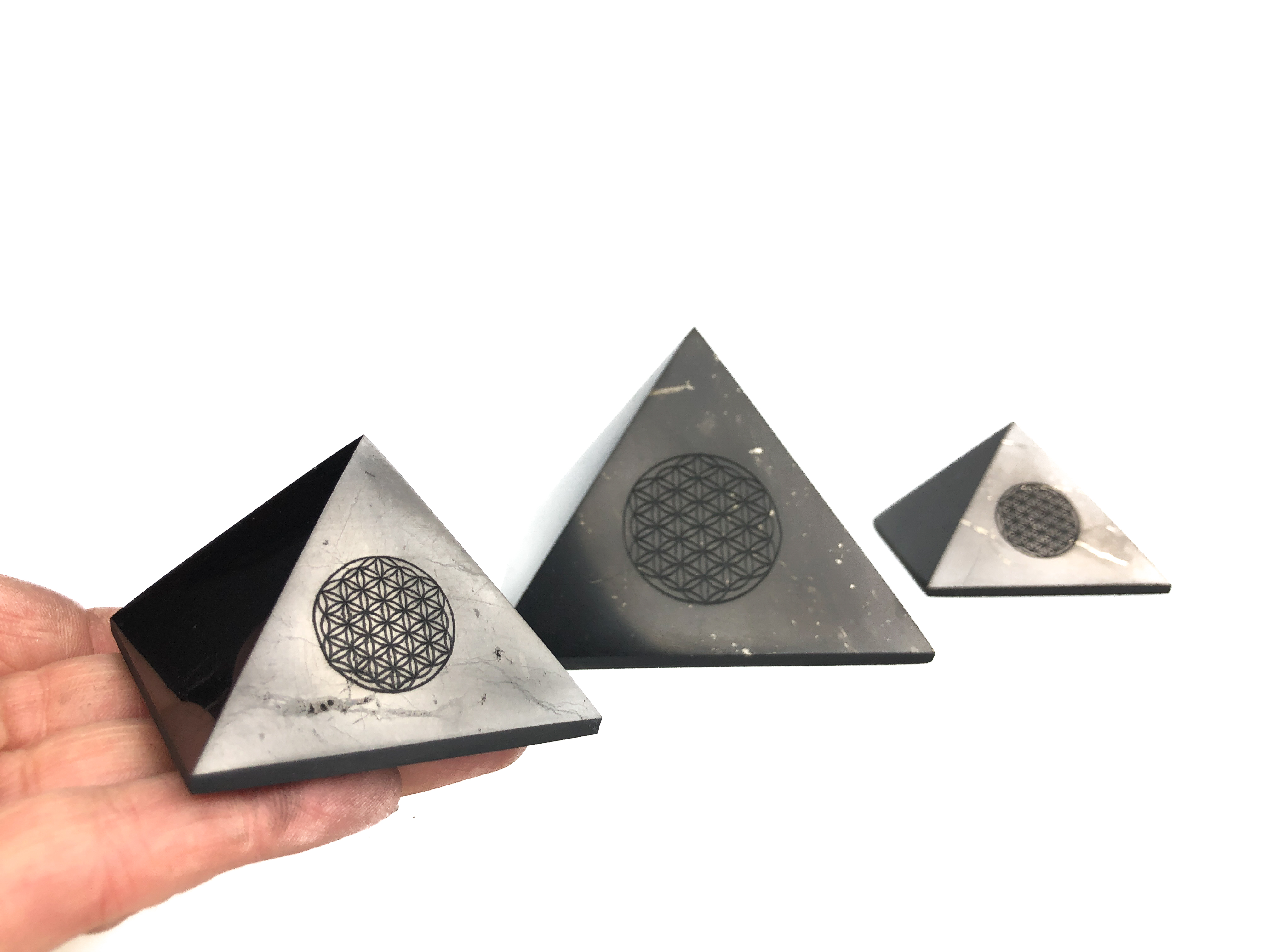 Pyramid 6 cm Carving Flower Of Life by eliteshungite.com